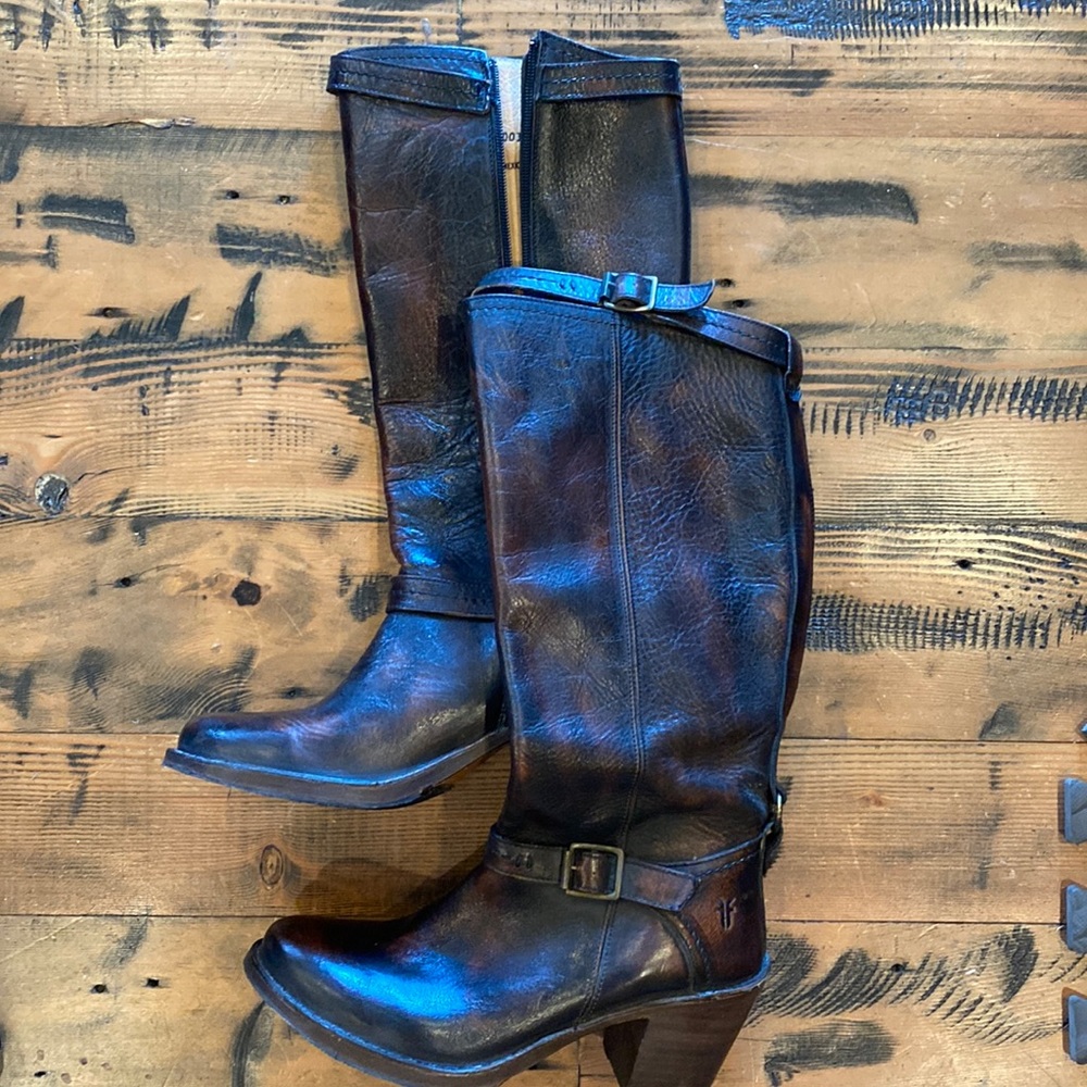 Frye- Carmen Boots